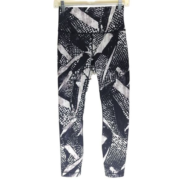 lululemon athletica Pants - Lululemon Wunder Under Pant III Full-On Luon Static Mist White Black Leggings 6